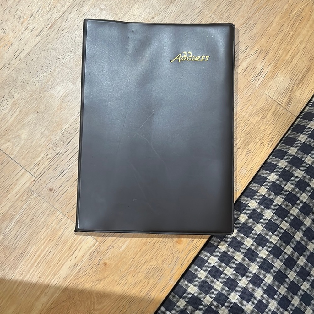 Address book new - Picture 1 of 3